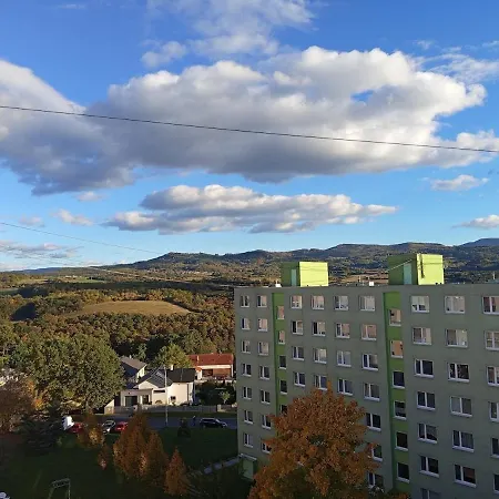 S 2 Spalnami Apartment