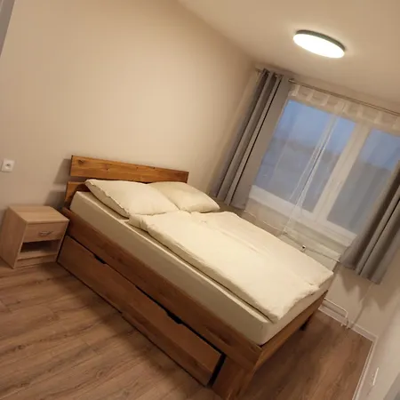 S 2 Spalnami Pri Lesoparku * Prievidza