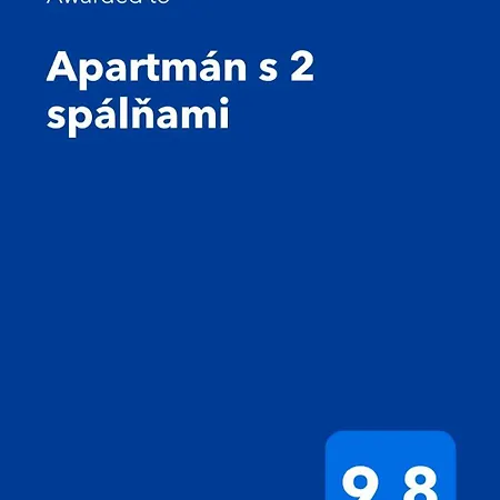 S 2 Spalnami Pri Lesoparku アパート *