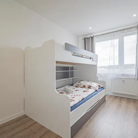 Apartment S 2 Spalnami Pri Lesoparku Prievidza